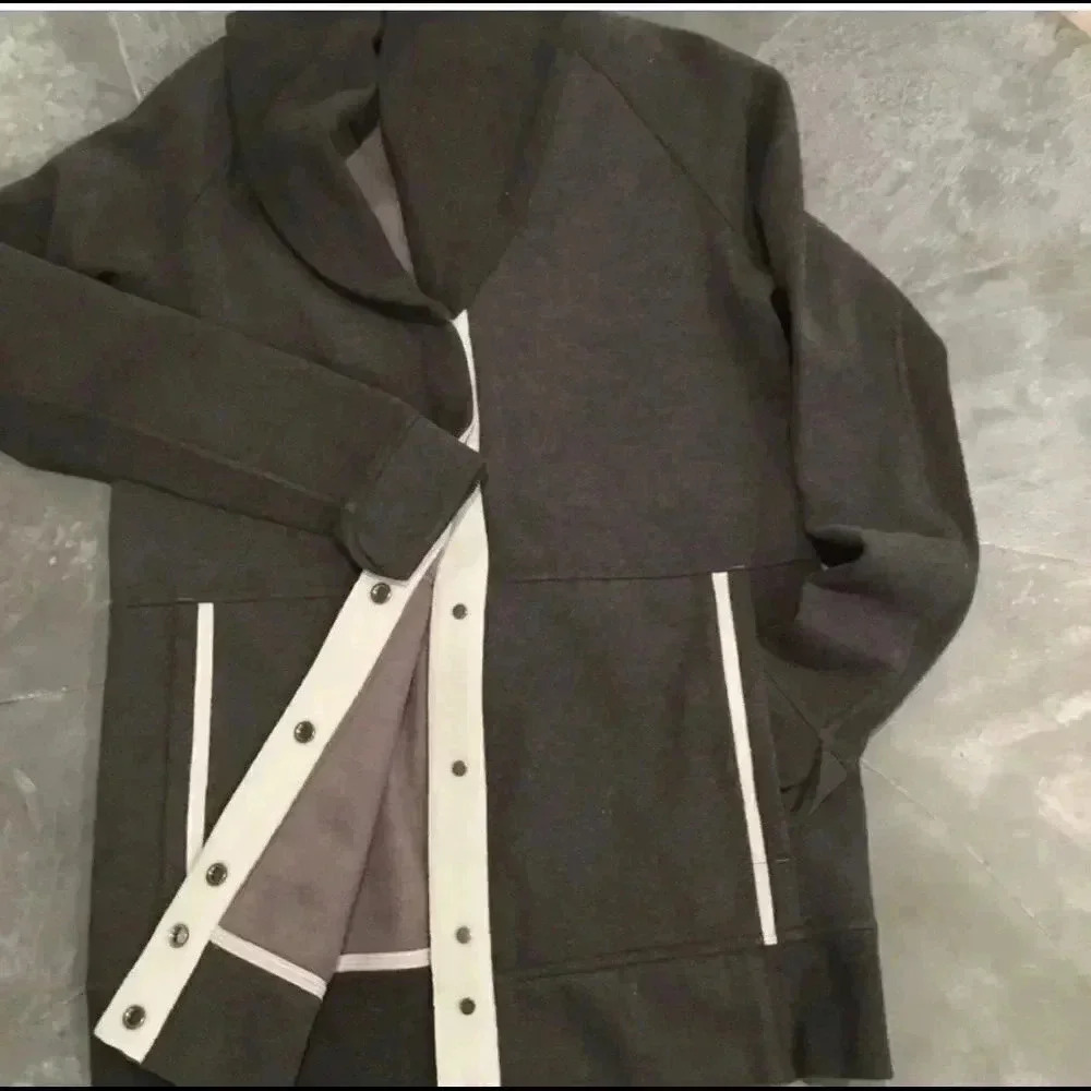 Lululemon Jacket  - Picture 2 of 6